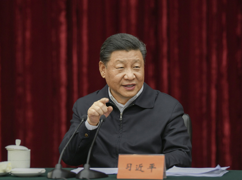 2019年4月15日至17日，中共中央總書記、國(guó)家主席、中央軍委主席習(xí)近平在重慶考察，并主持召開(kāi)解決“兩不愁三保障”突出問(wèn)題座談會(huì)。這是4月16日下午，習(xí)近平主持召開(kāi)解決“兩不愁三保障”突出問(wèn)題座談會(huì)并發(fā)表重要講話。新華社記者 謝環(huán)馳 攝