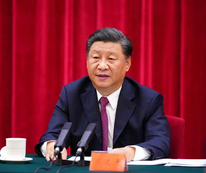 2020年9月3日下午，中共中央、國(guó)務(wù)院、中央軍委在北京人民大會(huì)堂舉行座談會(huì)，紀(jì)念中國(guó)人民抗日戰(zhàn)爭(zhēng)暨世界反法西斯戰(zhàn)爭(zhēng)勝利75周年。中共中央總書記、國(guó)家主席、中央軍委主席習(xí)近平出席座談會(huì)并發(fā)表重要講話。新華社記者 謝環(huán)馳 攝