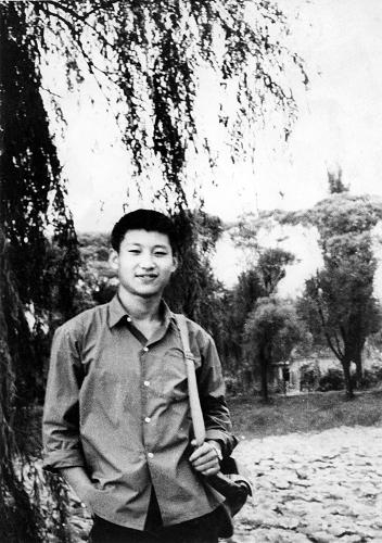 這是1972年，插隊(duì)回京探親時(shí)的習(xí)近平。