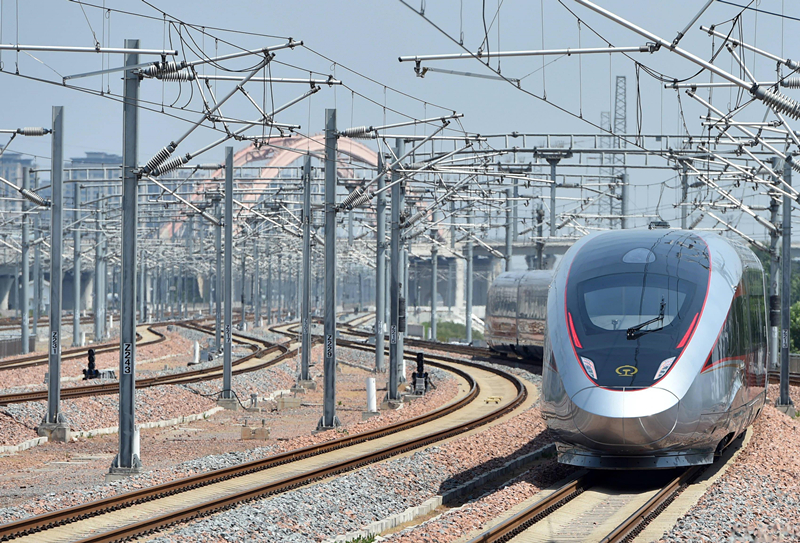 2022年6月20日，濟鄭高鐵鄭州首發(fā)G9206次列車駛出鄭州東站。